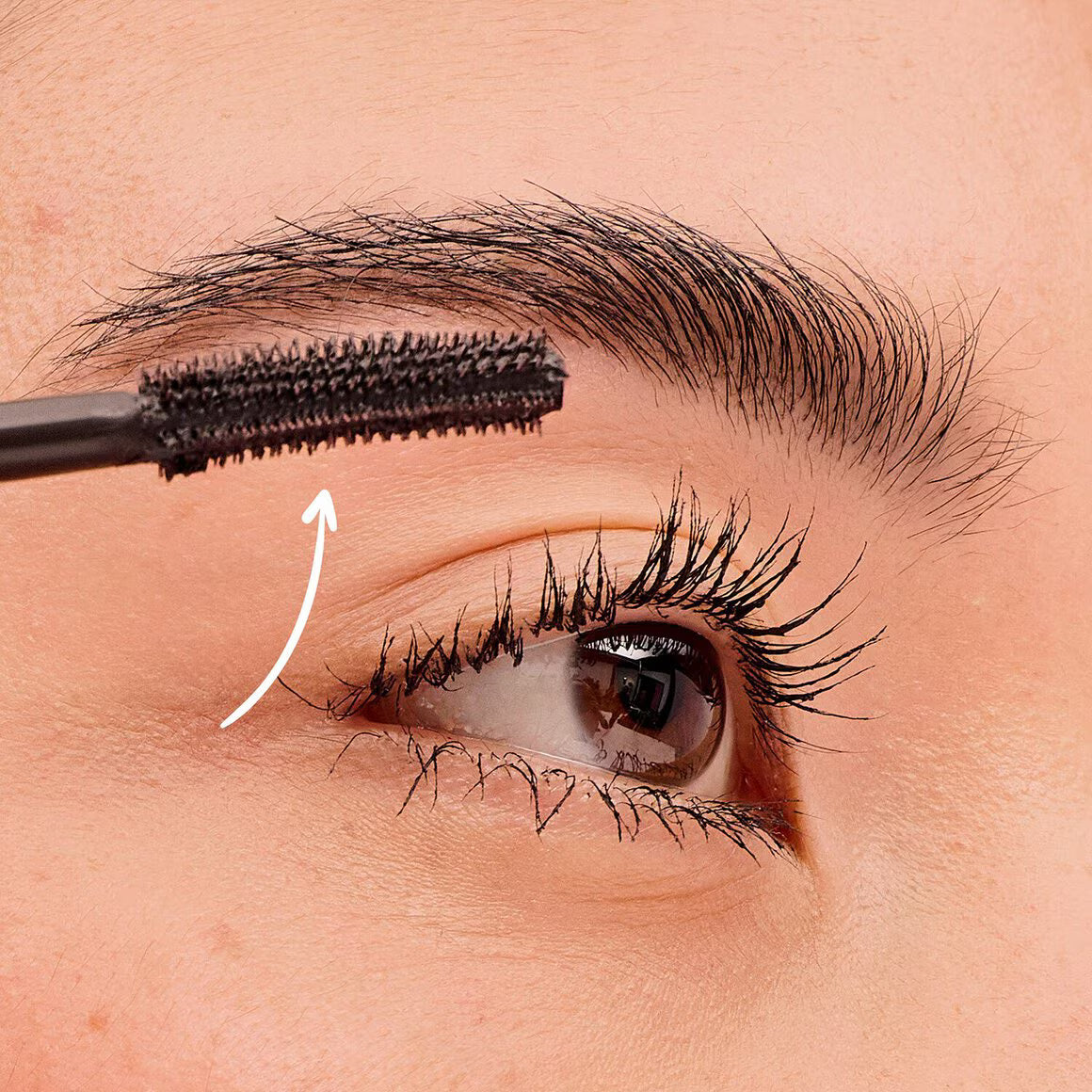 Benefit Roller Lash – ماسكارا لتجعيد ورفع الرموش