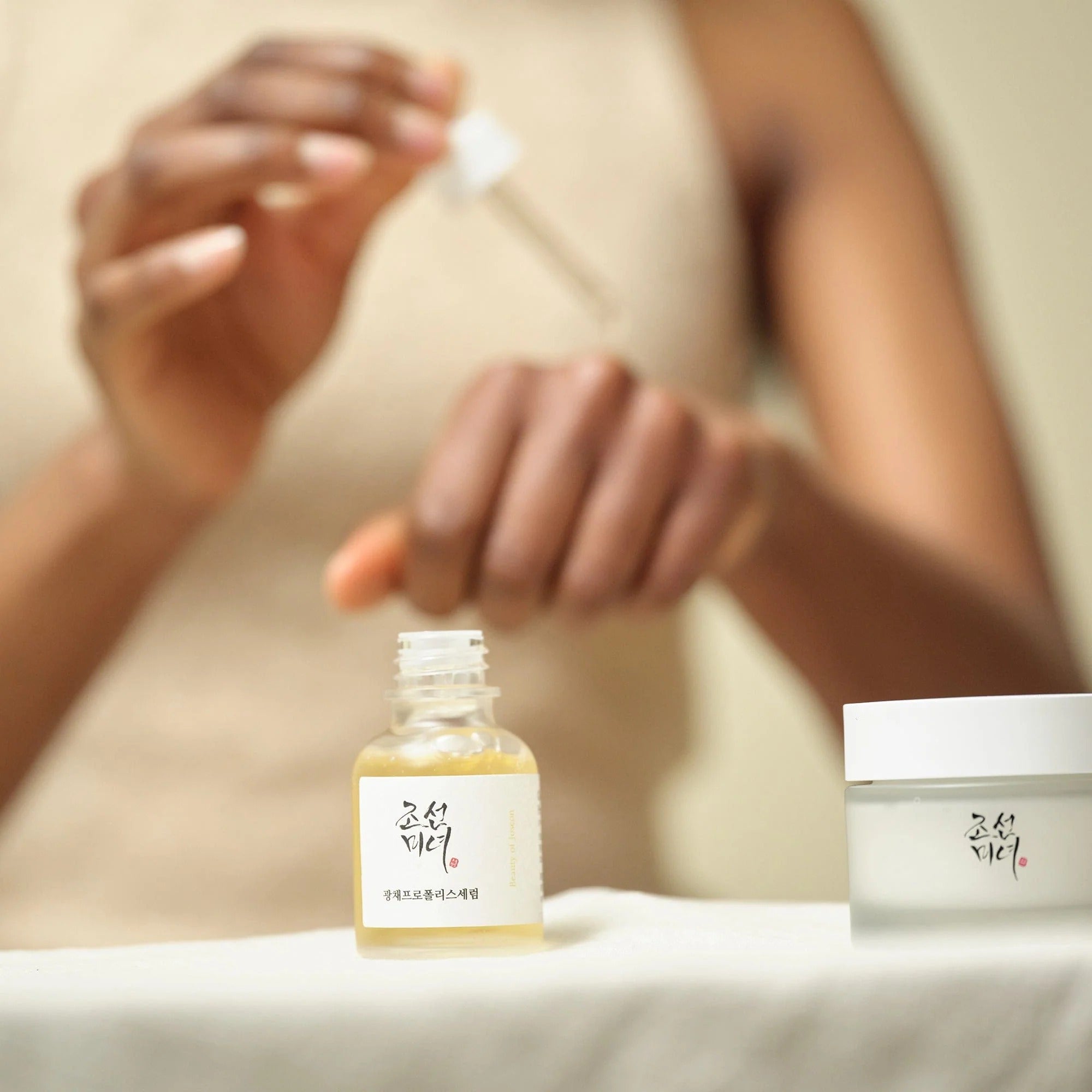 Beauty of Joseon Glow Serum (Honey & Niacinamide / Ginseng & Snail Extract) – 30ml