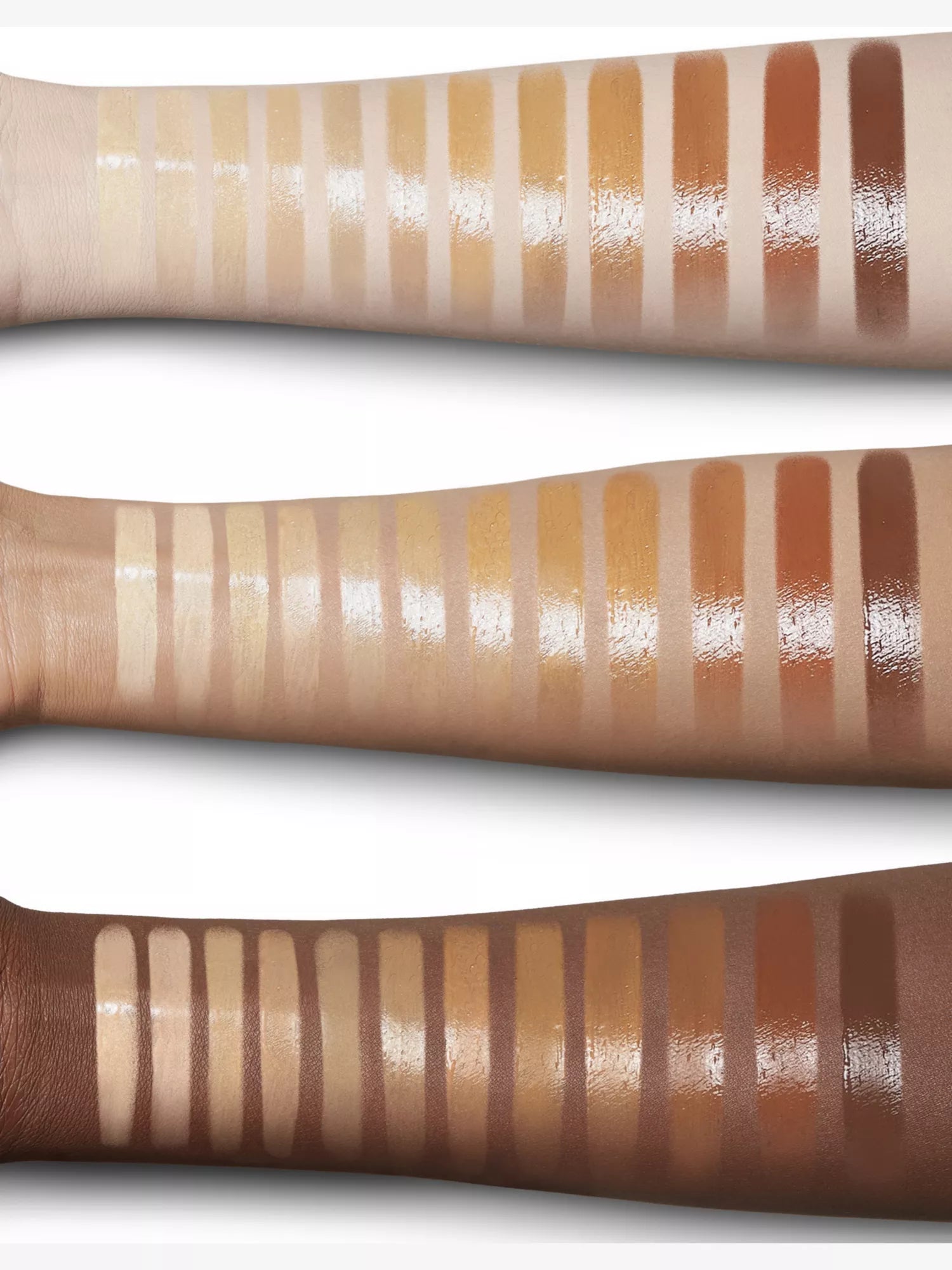 Charlotte Tilbury Hollywood Flawless Filter Foundation - 4 Medium - 30 مل