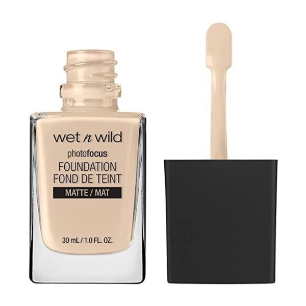 Wet n Wild Foundation 30ml Photo Focus Nude Ivory